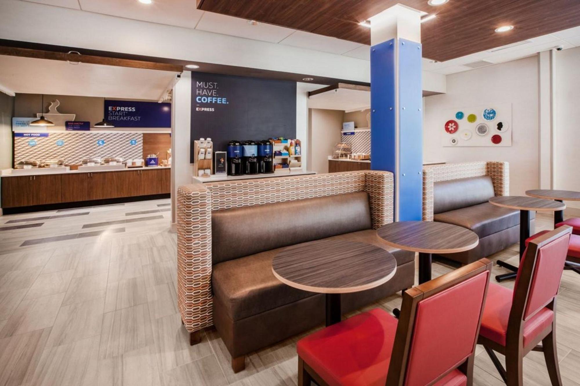 Holiday Inn Express & Suites - Colorado Springs South I-25 By Ihg Esterno foto